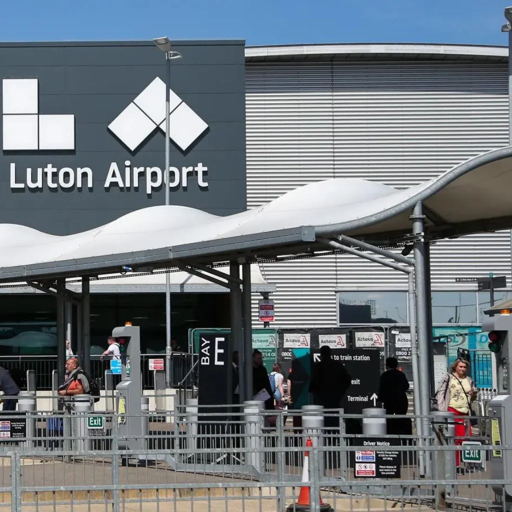 Luton Airport Transfers In London